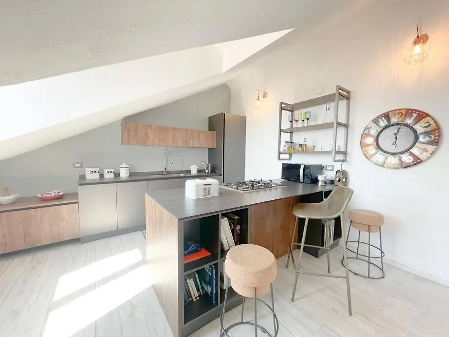 Elegante Appartamento 100 Mq Parcheggio - Wi Fi Savona Italy