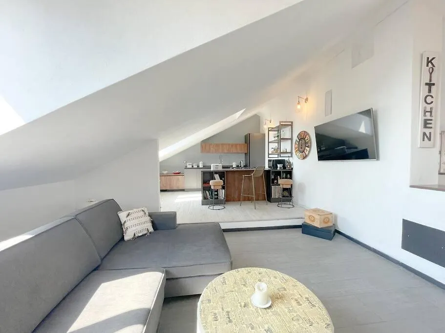 Apartment Elegante Appartamento 100 Mq Parcheggio - Wi Fi Savona Italy